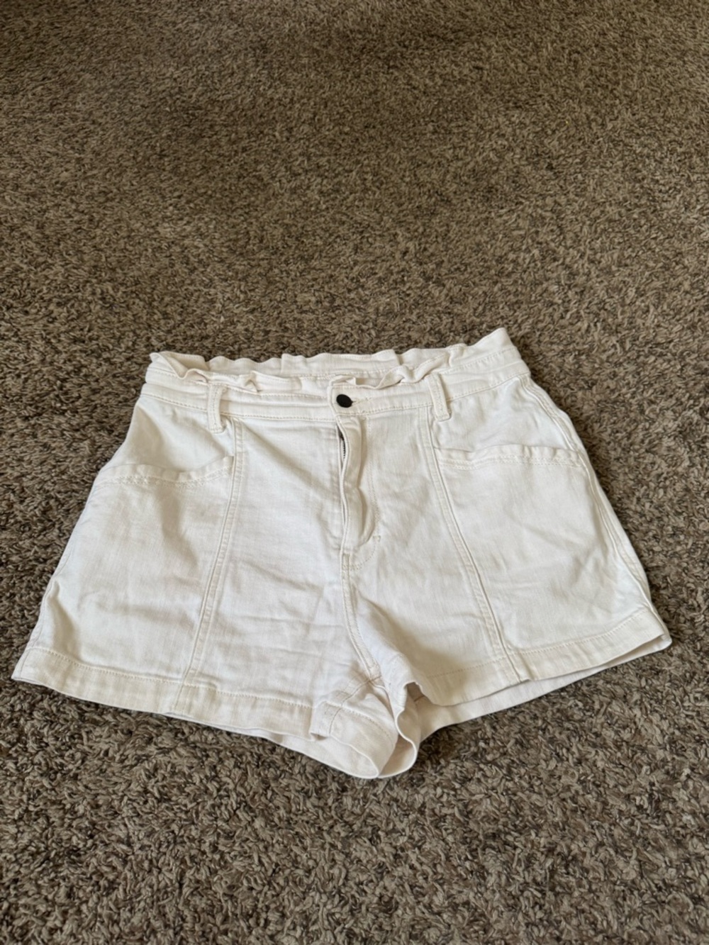 Universal Thread White High-Rise Ruffle-Waist Jean Shorts